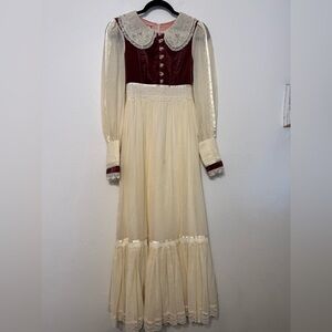 Gunne Sax Vintage Maxi Dress Lace Prairie Cottage Core